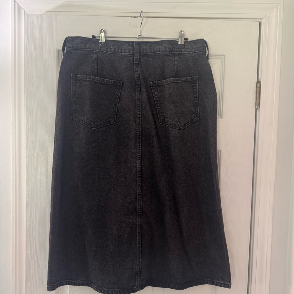 Denim Button-Front Skirt - Picture 2 of 5
